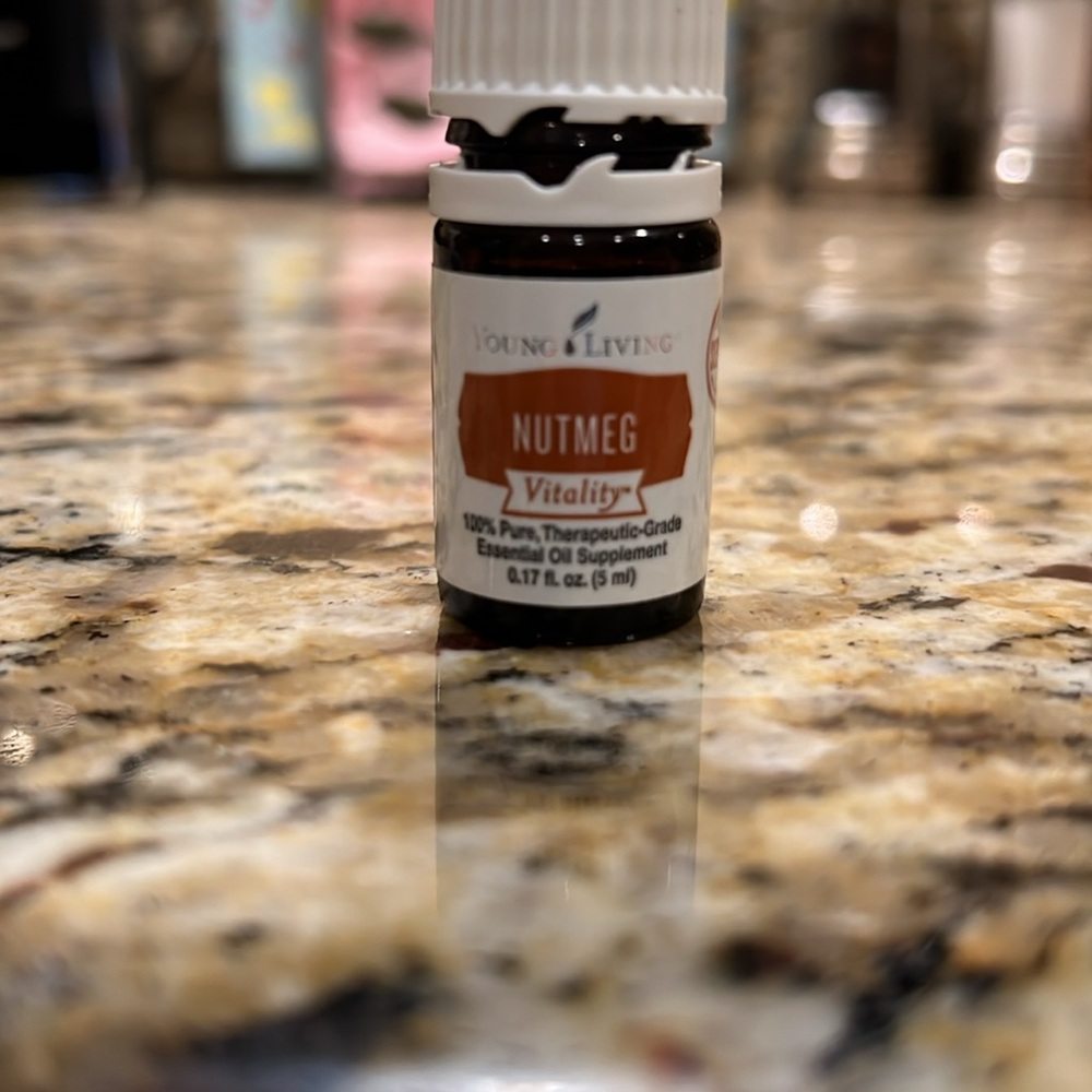 Young Living Vitality Nutmeg Oil - Picture 2 of 2